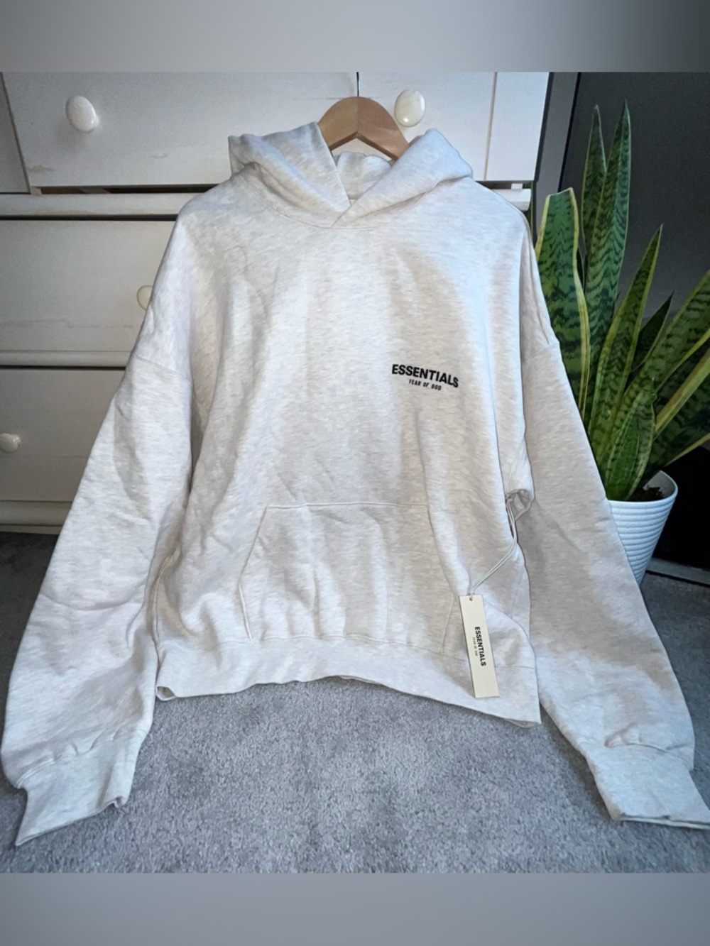 NWT Essentials Fear of God Sweatshirt-Oatmeal-Large